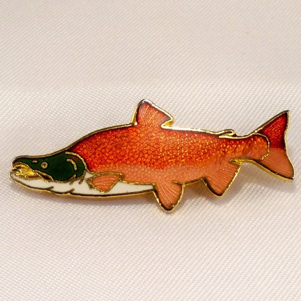 New Vintage Spear Design 1985 Salmon Gold Pin
